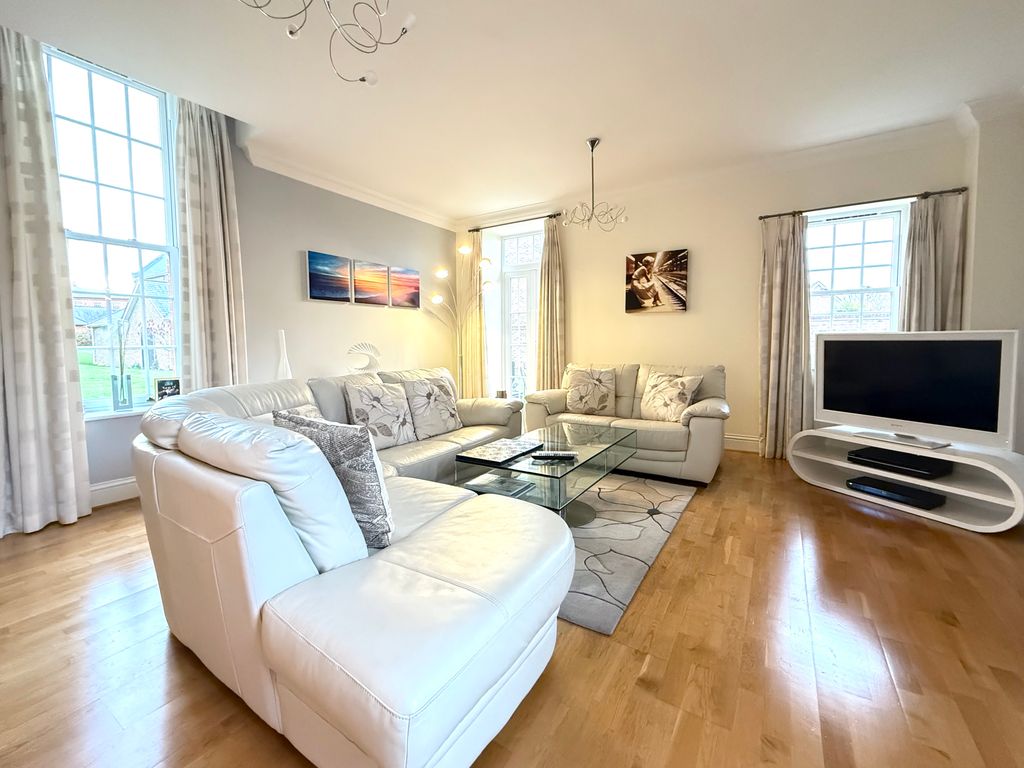 Property photo 1 of 10 Reception