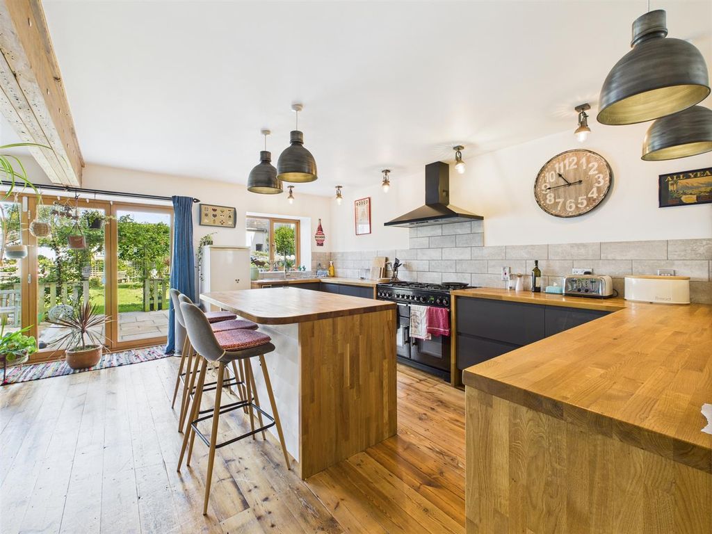 Property photo 1 of 28 Kitchen/Diner/Lounge