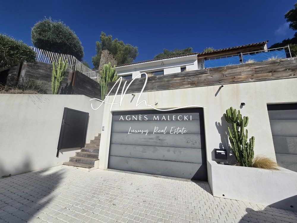 Property photo 1 of 13 Prestigious Property In La Croix-Valmer