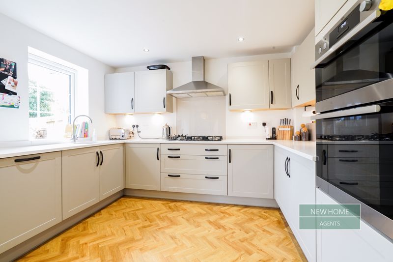 Property photo 2 of 28 Photo 15