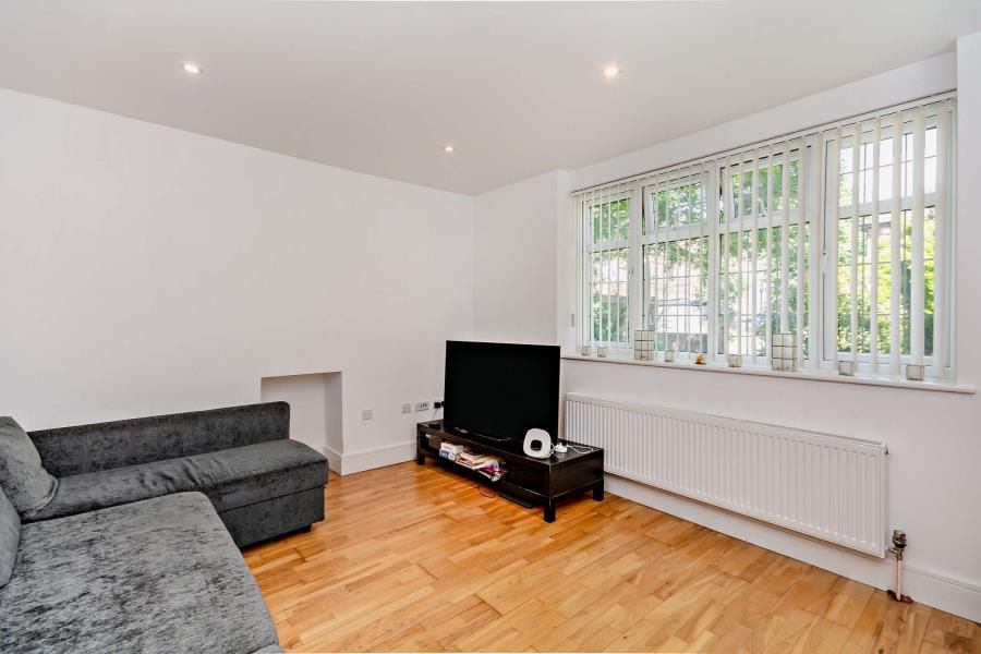 Property photo 2 of 11