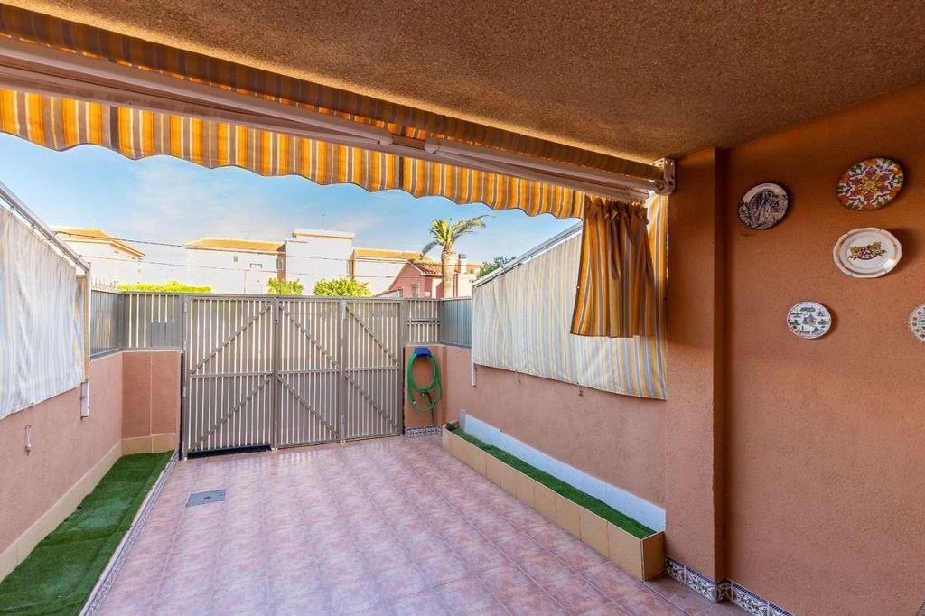 Property photo 3 of 28
