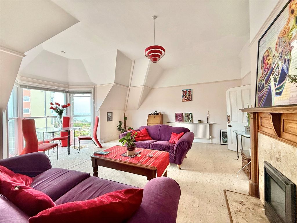 Property photo 2 of 17 Picture No. 08