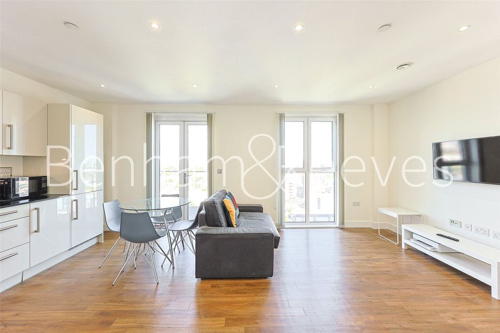 Property photo 3 of 12 Picture No. 03