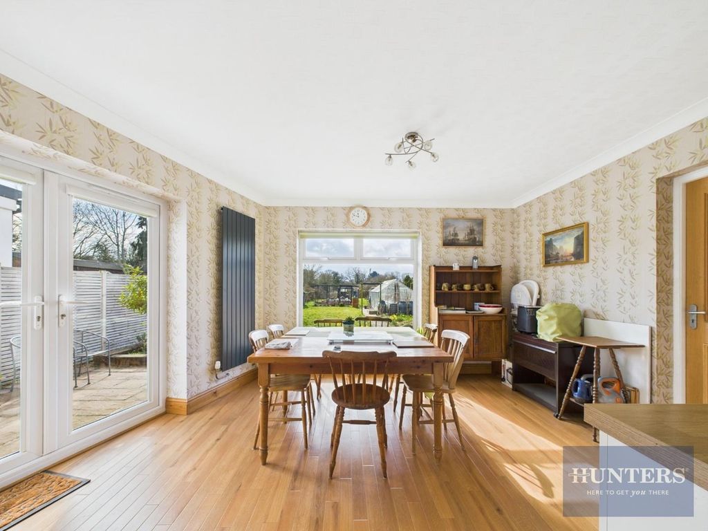 Property photo 3 of 16 Kitchen / Dining Room