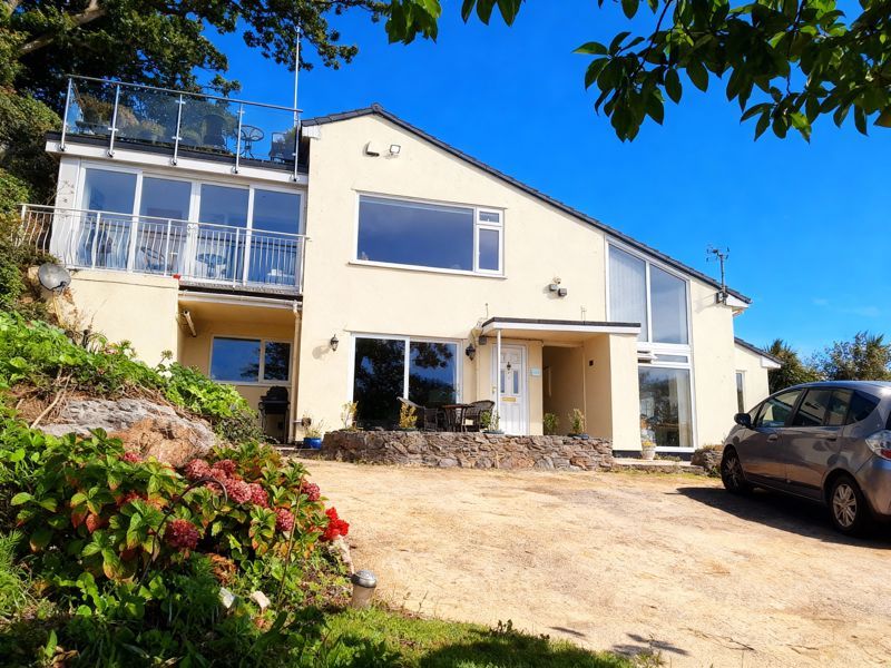 Property photo 1 of 19 Photo 21