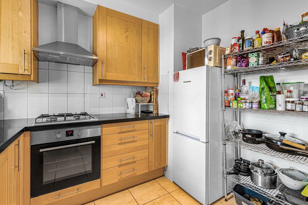 Property photo 3 of 12