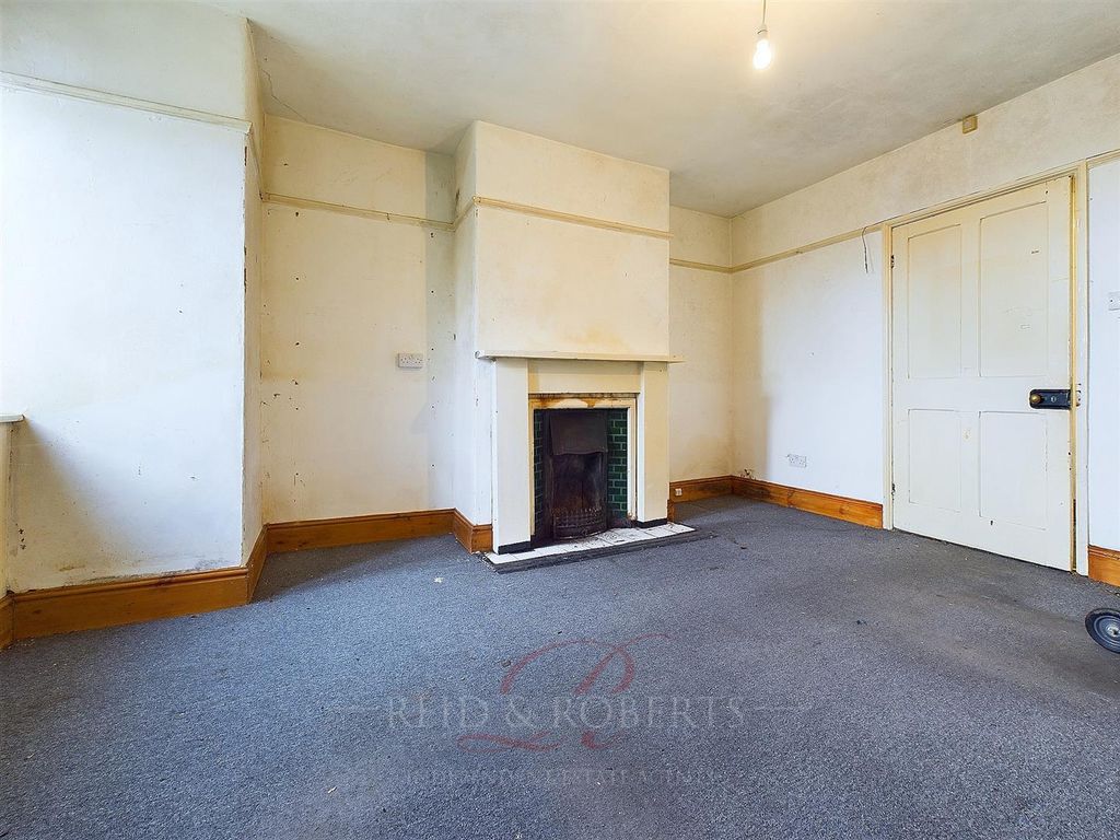 Property photo 2 of 30 Cam04884G0-Pr0025-Still005.Jpg