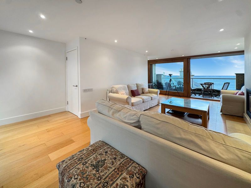 Property photo 2 of 25 Photo 5