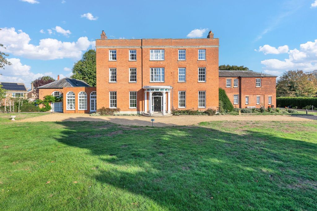 Property photo 1 of 13