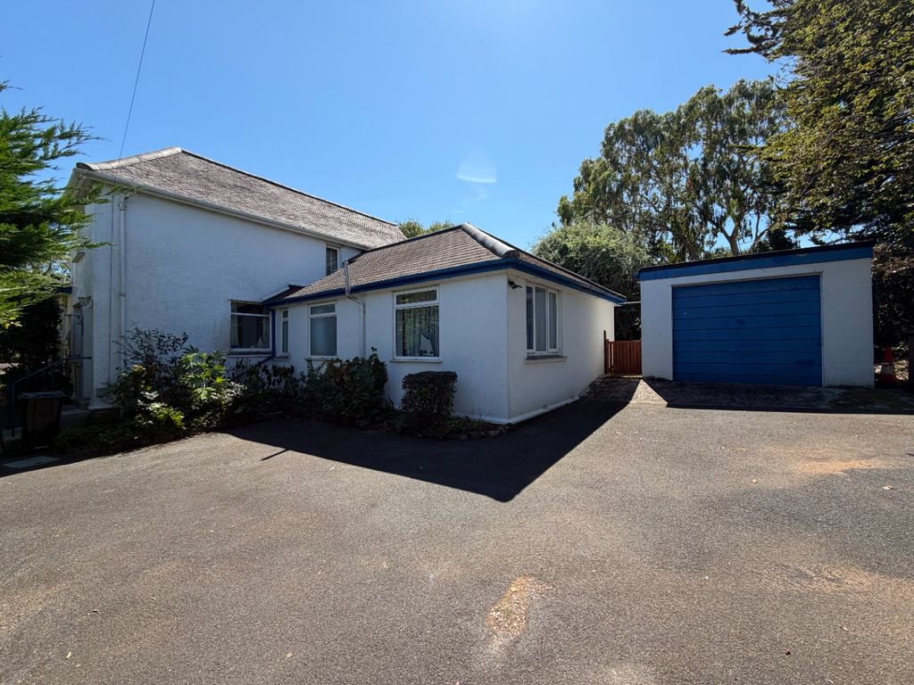 Property photo 3 of 26 4688876