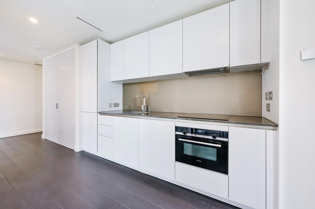 Property photo 3 of 25