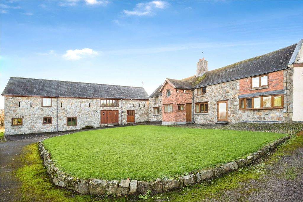 Property photo 3 of 52 Picture No. 07