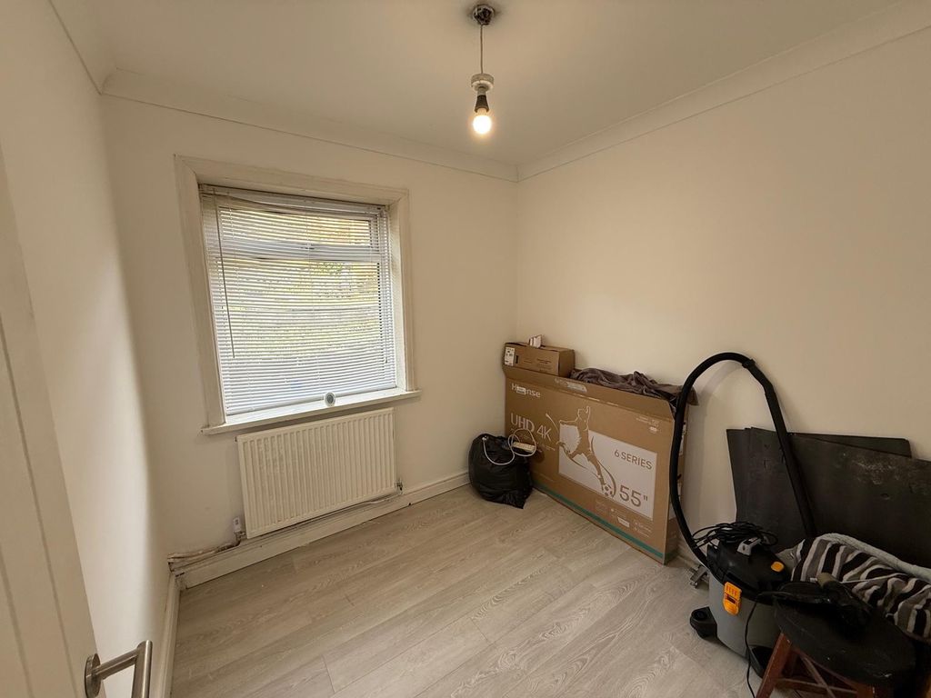 Property photo 3 of 11 Not Specified