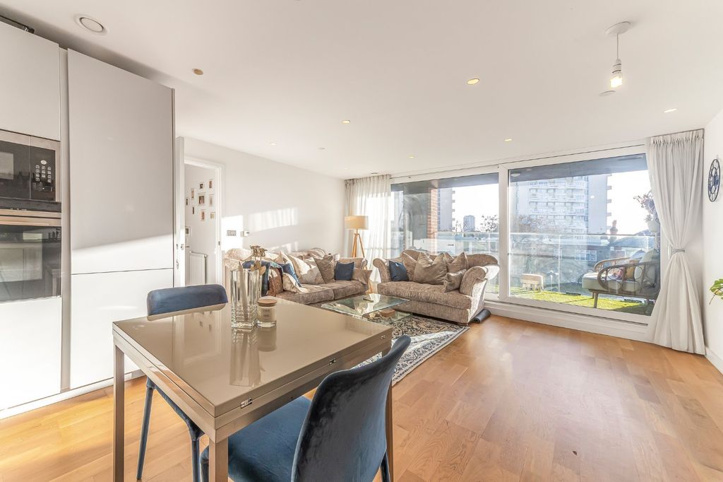 Property photo 2 of 11 Picture No. 05