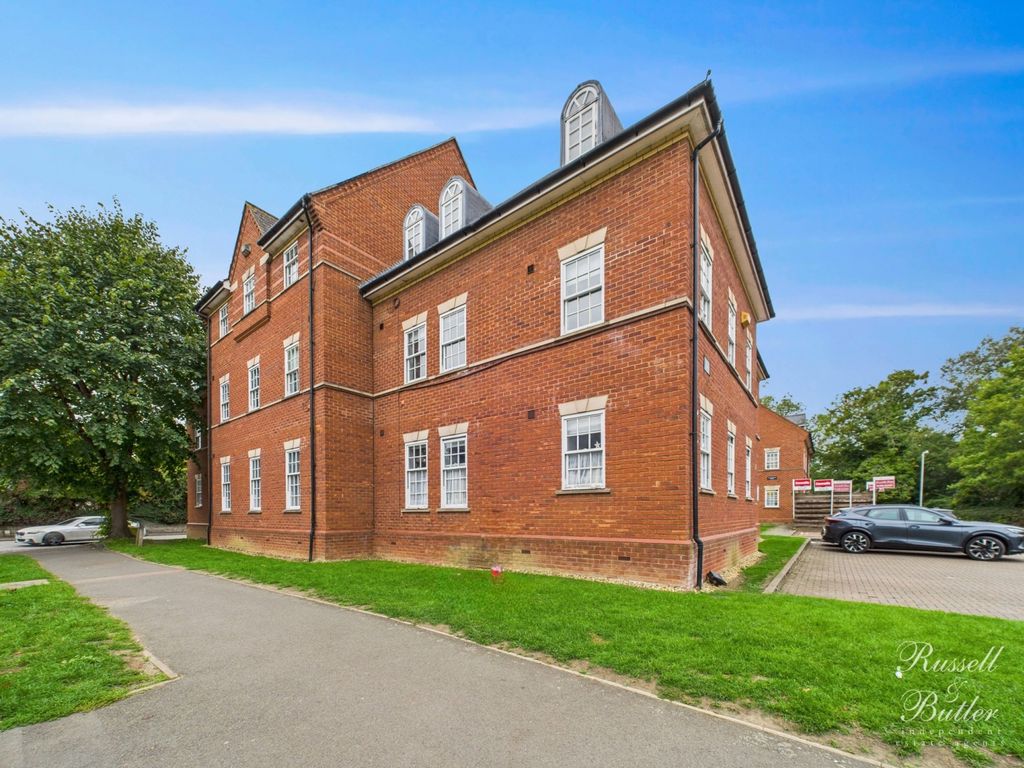 Property photo 1 of 8 Cam01995G0-Pr0371-Still012