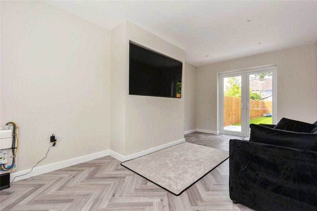 Property photo 2 of 17 Photography