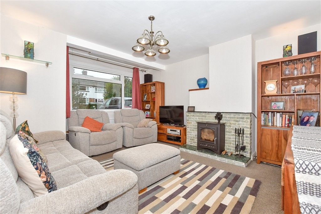 Property photo 1 of 15 Lounge