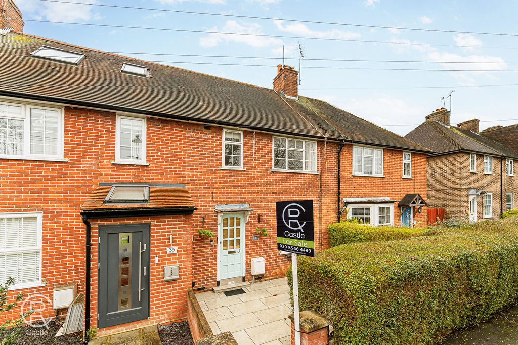 Property photo 3 of 16