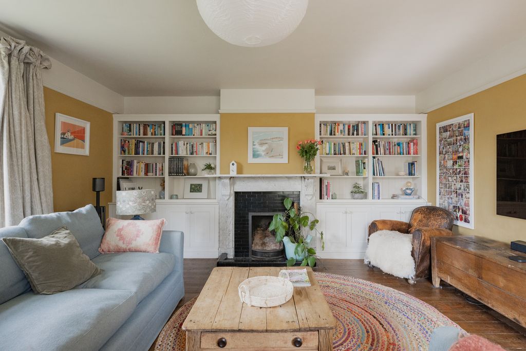 Property photo 2 of 41 278866 - Waltham Hall, Stowmarket-2.Jpg