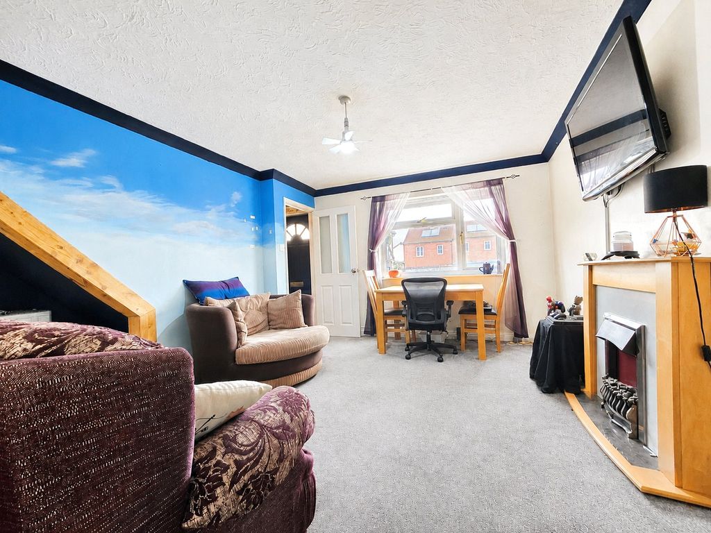 Property photo 2 of 13 2 - Picture No. 05