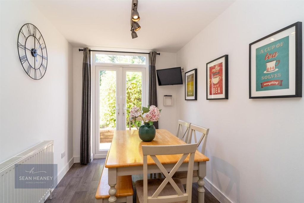 Property photo 3 of 22