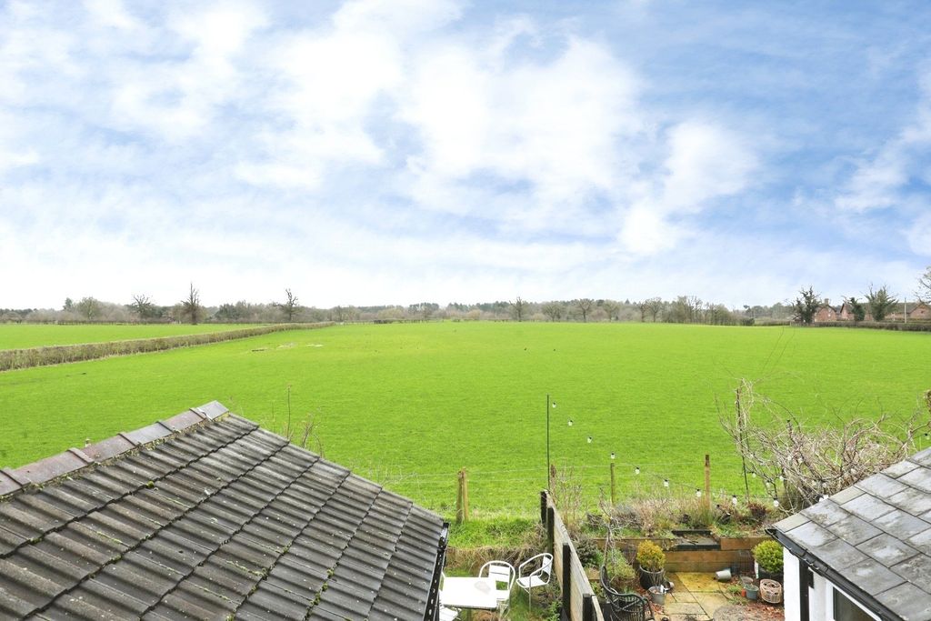 Property photo 3 of 12 Pbox-Img.Jpg