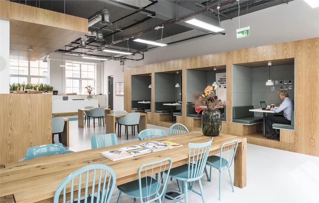 Property photo 1 of 5 Serviced Office To Rent In City Road London, Ec1Y|