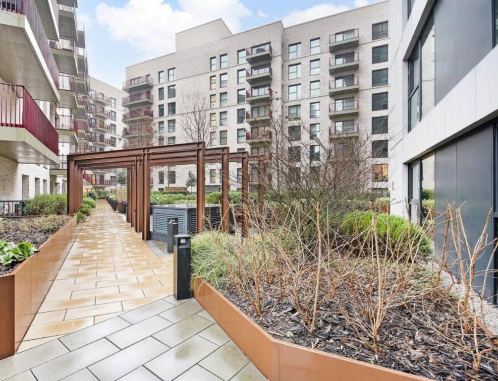 Property photo 2 of 3