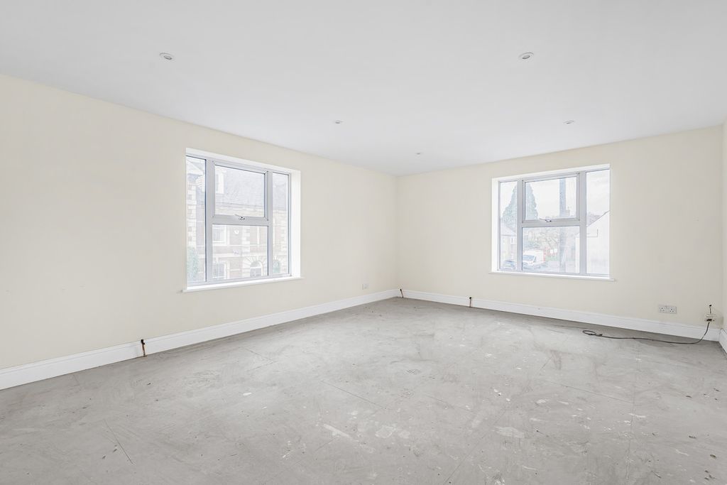 Property photo 3 of 29