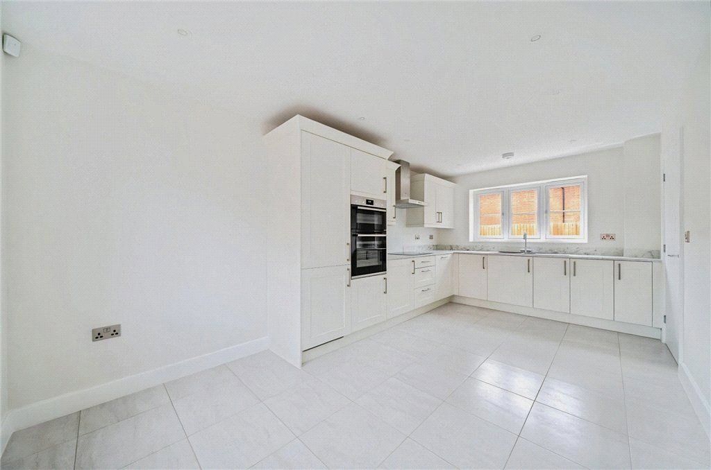 Property photo 3 of 12 Picture No. 15