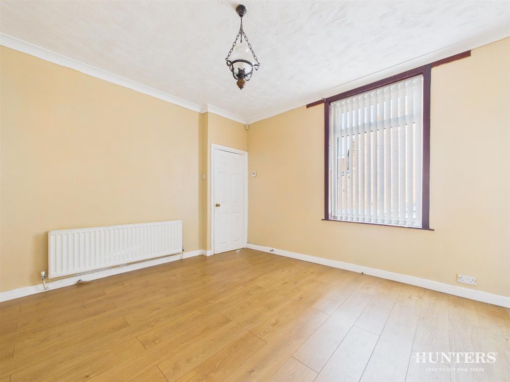 Property photo 2 of 12 Cam05287G0-Pr0218-Still002.Jpg