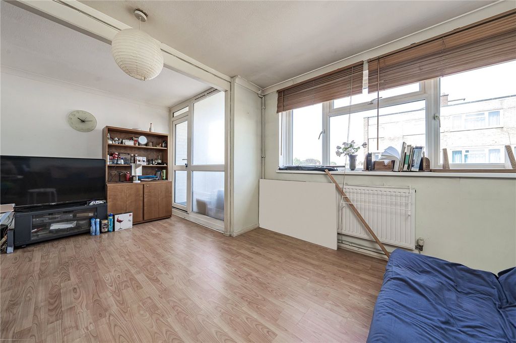 Property photo 3 of 8 Picture No. 02