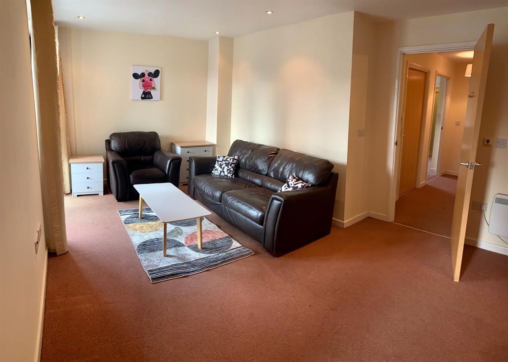 Property photo 3 of 26