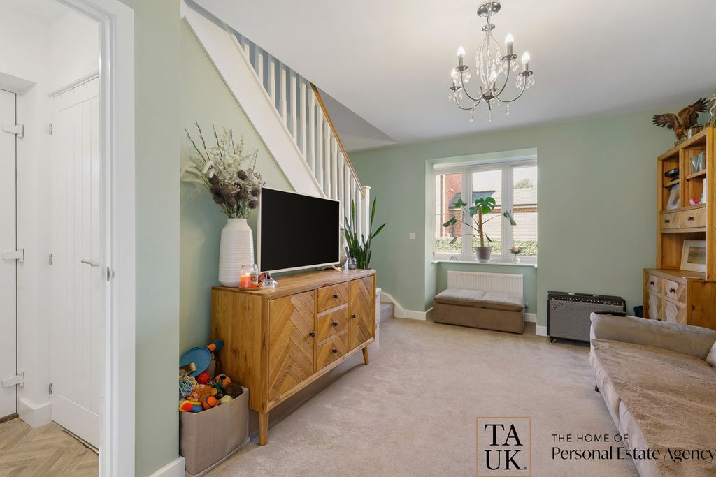 Property photo 2 of 22