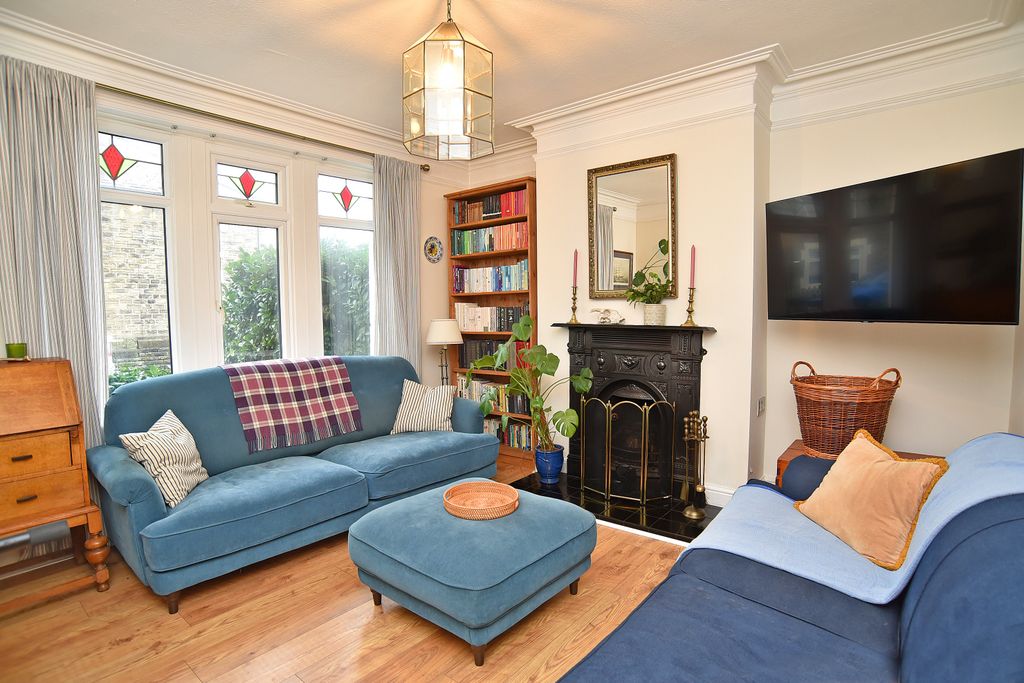 Property photo 2 of 23 2