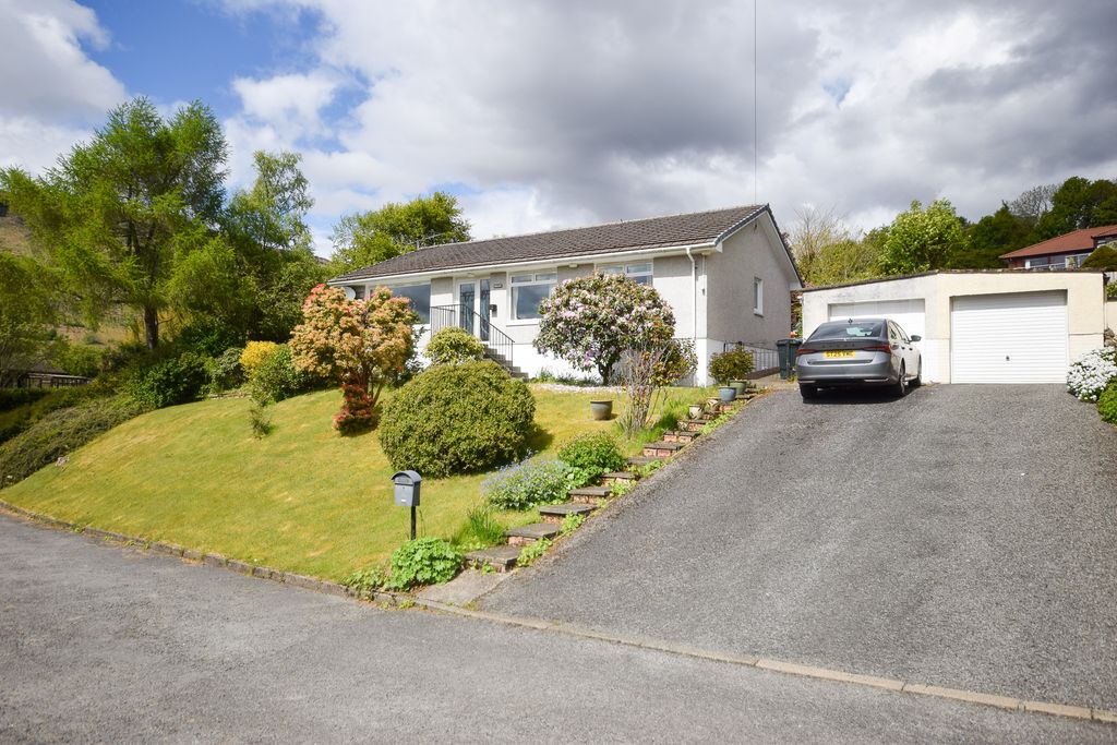 Property photo 1 of 36