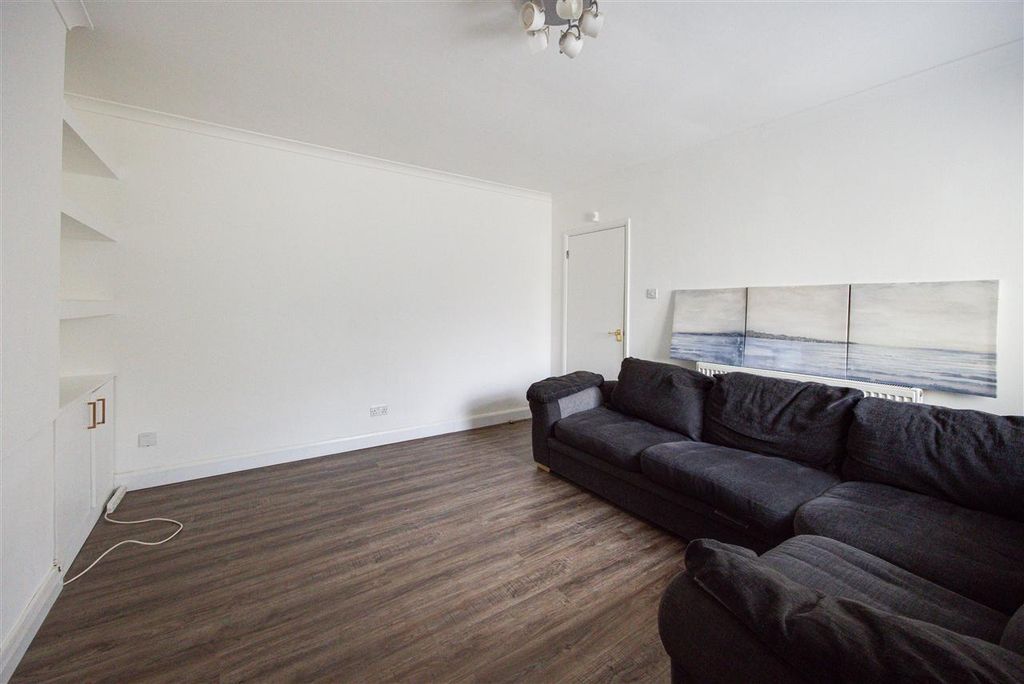 Property photo 2 of 9 Living Room