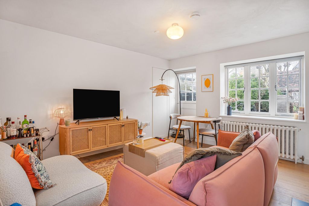 Property photo 2 of 17 Living Room