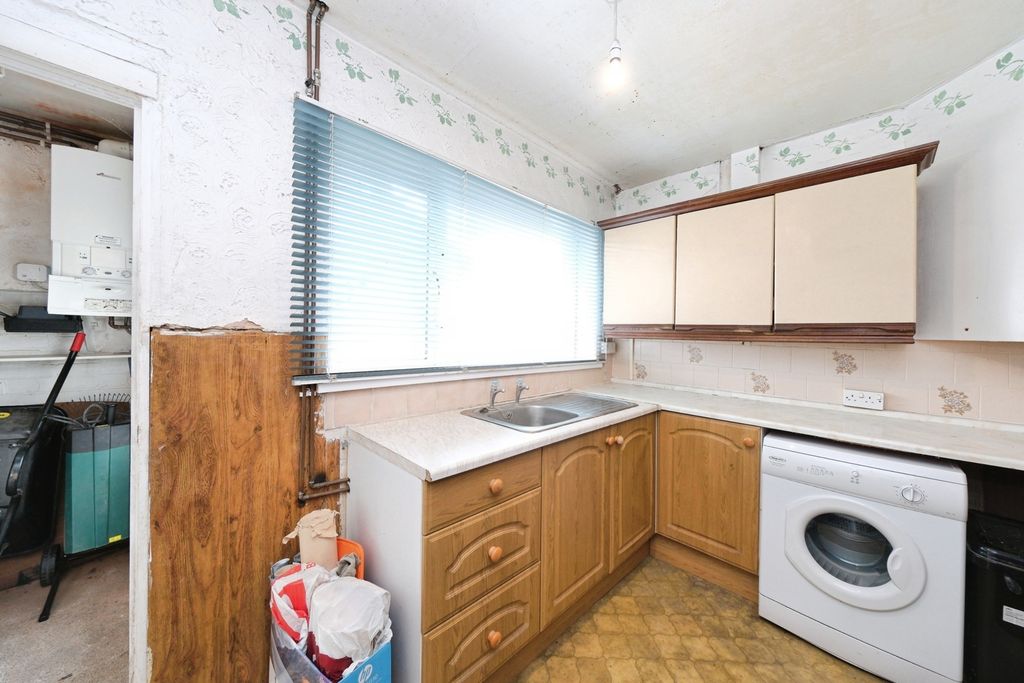 Property photo 3 of 10 Pbox-Img.Jpg