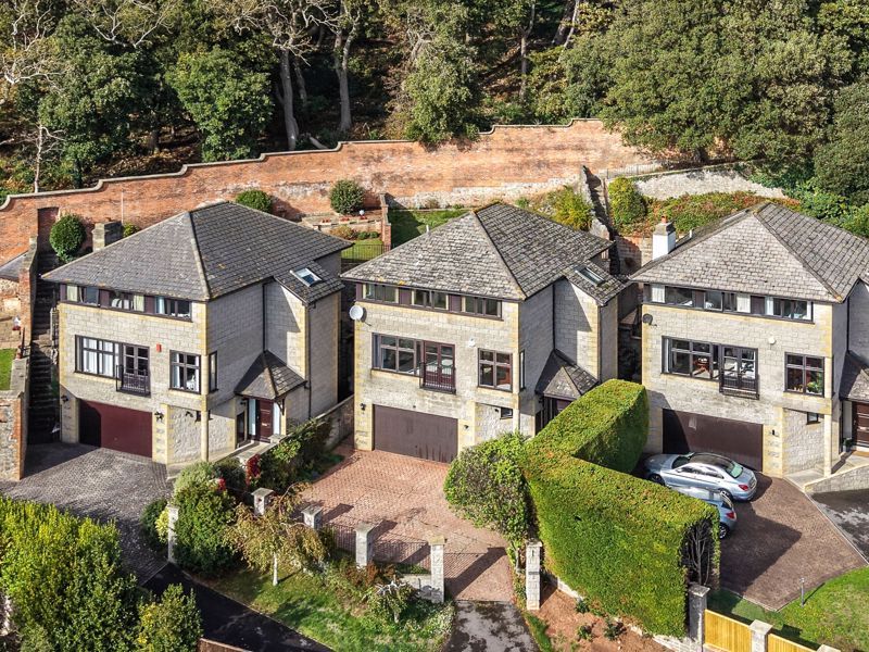 Property photo 1 of 39 Photo 2