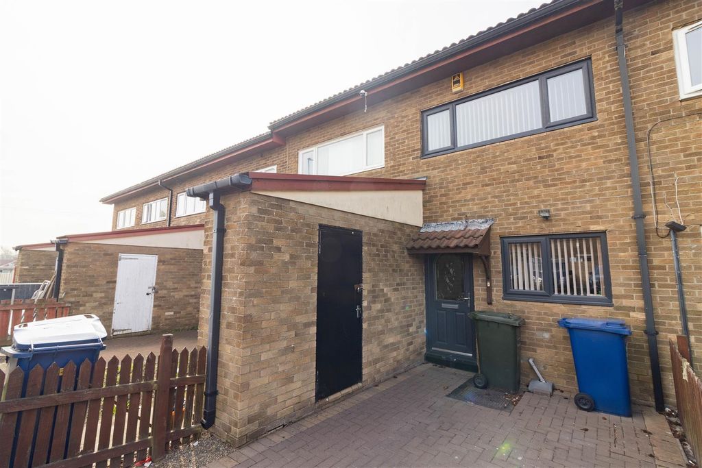 Property photo 1 of 6