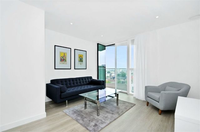 Property photo 2 of 8