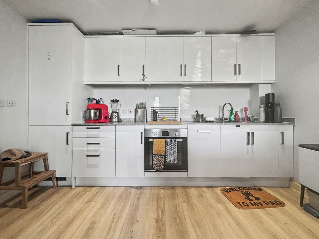 Property photo 1 of 12 5Ec9Fba7-c4cd-431E-A2Fd-21Ca104558Af.Jpeg