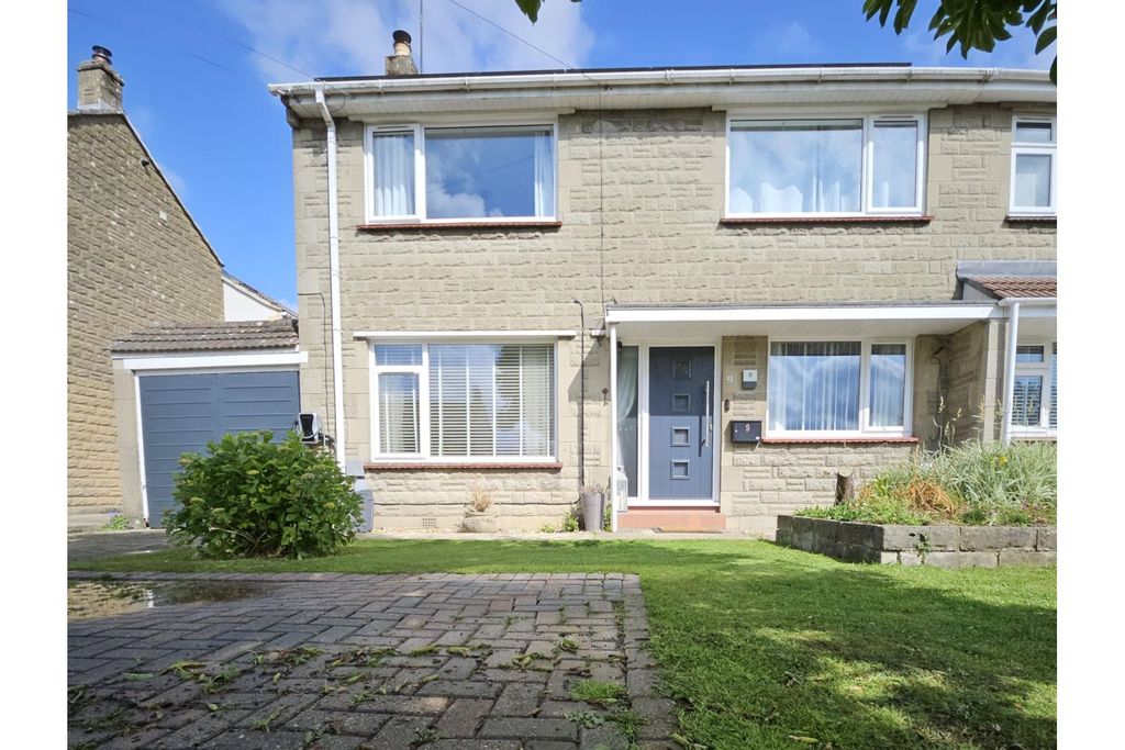 Property photo 1 of 14