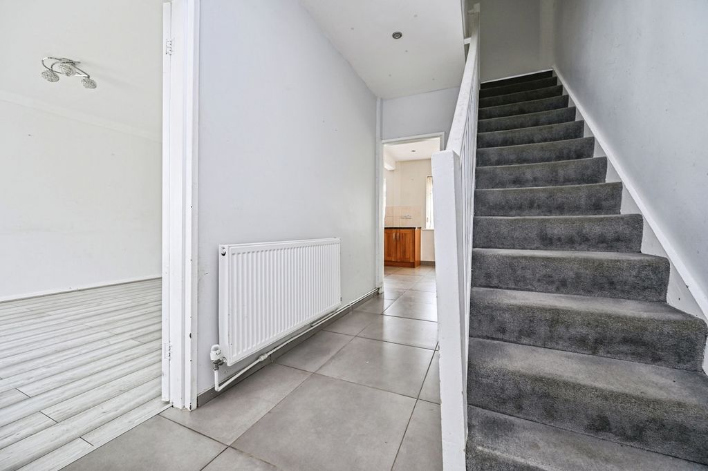 Property photo 2 of 14 Pbox-Img.Jpg