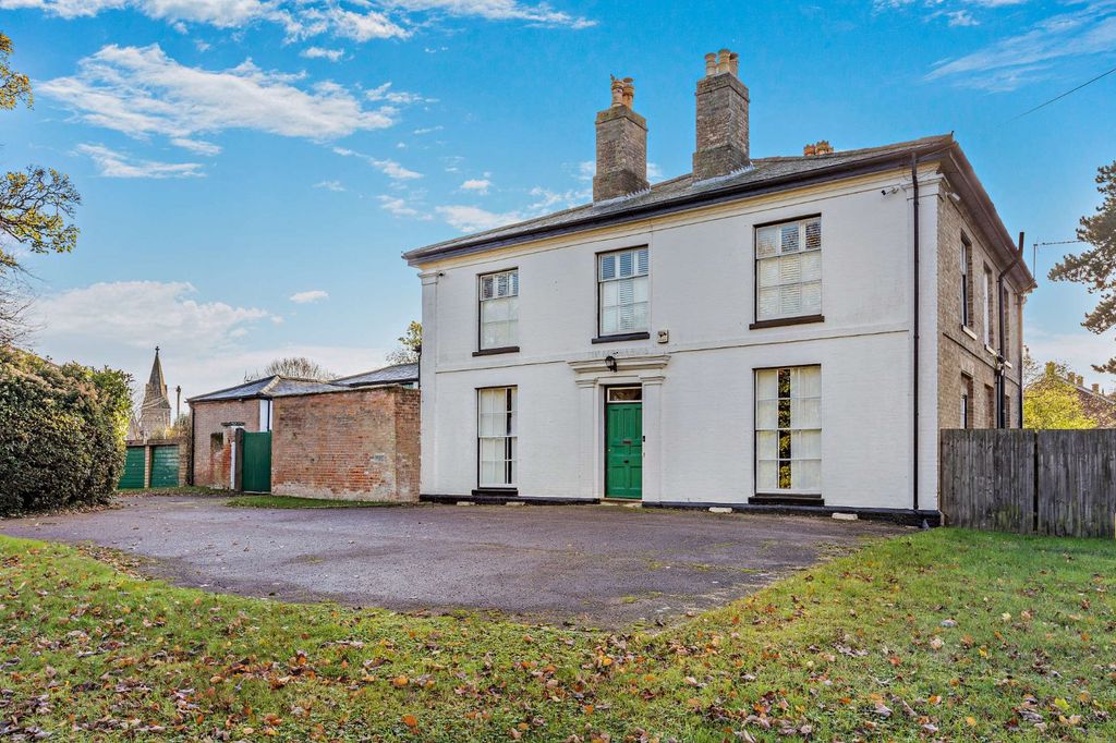 Property photo 1 of 15 Front Elavation