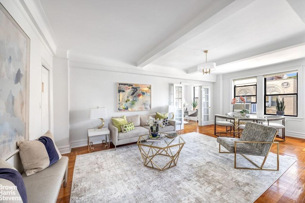 Property photo 2 of 12 <Alttext/>