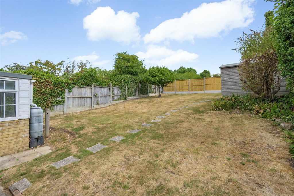 Property photo 2 of 16 Millstrood Road, Whitstable