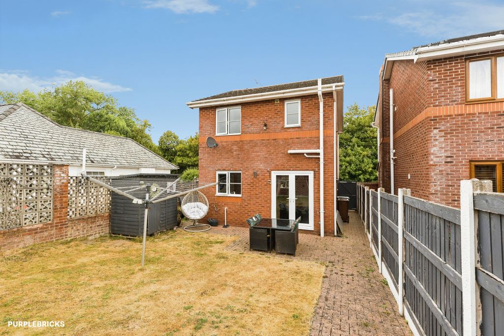 Property photo 3 of 19